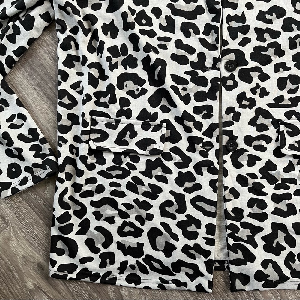 Serra Black and Gray Leopard Print Oversized Blazer - Picture 2 of 4